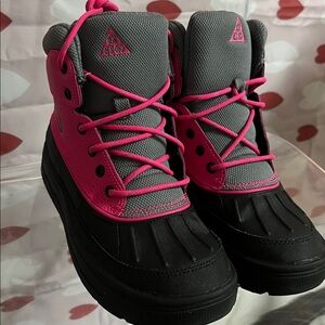 Nike girls ACG boots waterproof